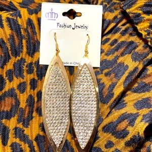 Earrings gold tone diamonds